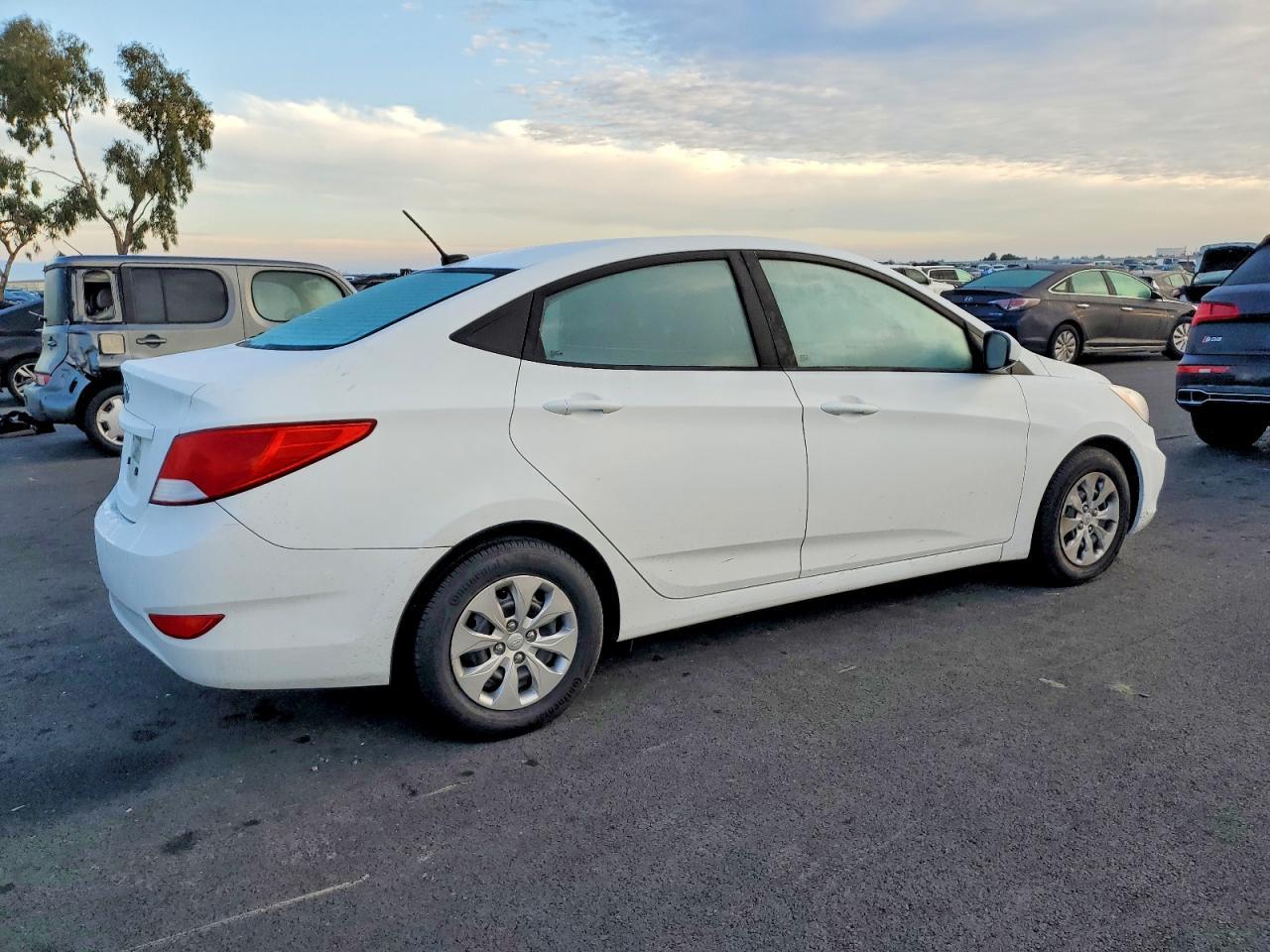 2016 HYUNDAI ACCENT