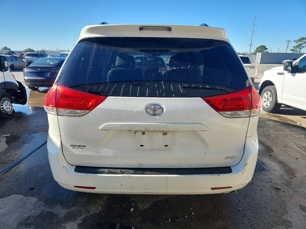 2014 TOYOTA SIENNA