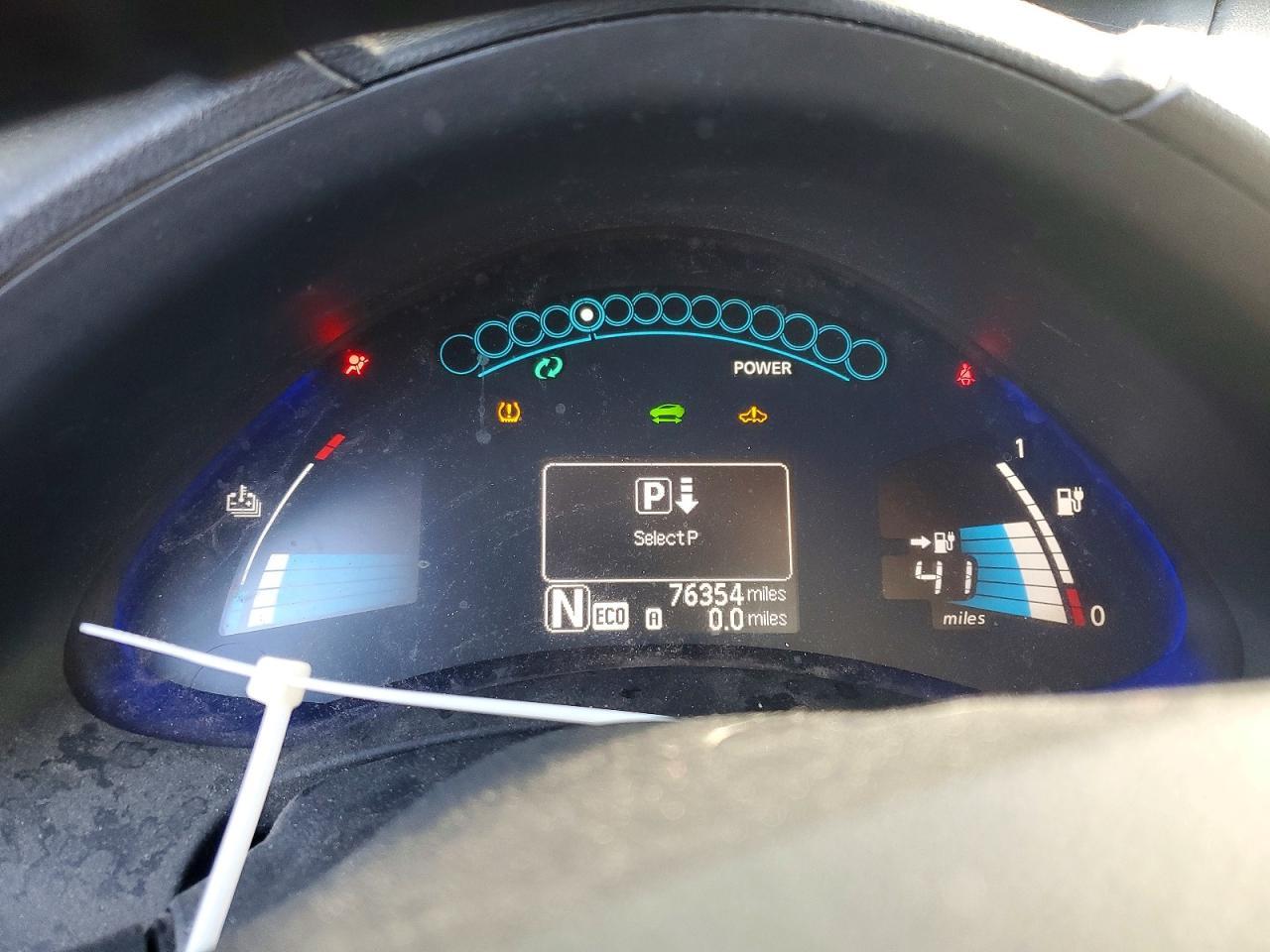 2013 NISSAN LEAF