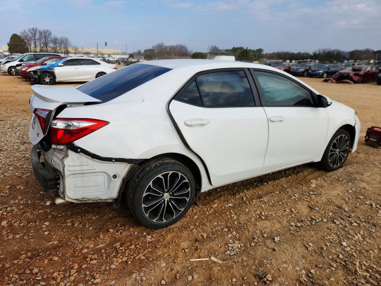 2016 TOYOTA COROLLA