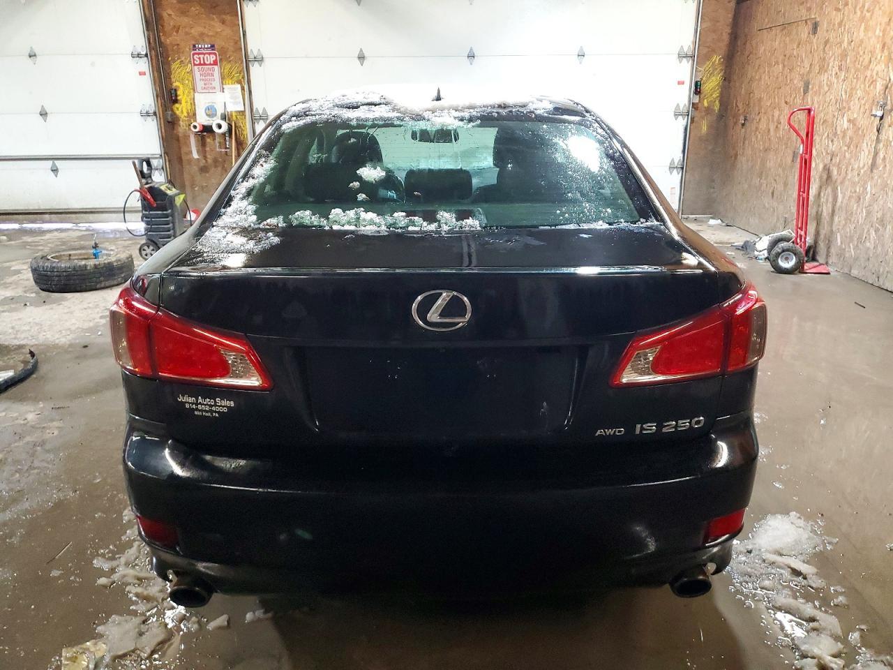 2011 LEXUS IS 250