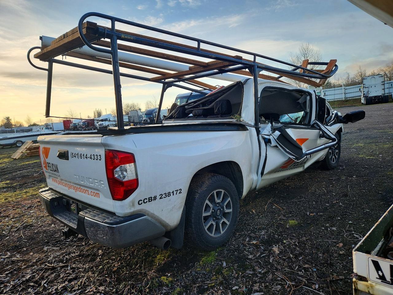 2017 TOYOTA TUNDRA