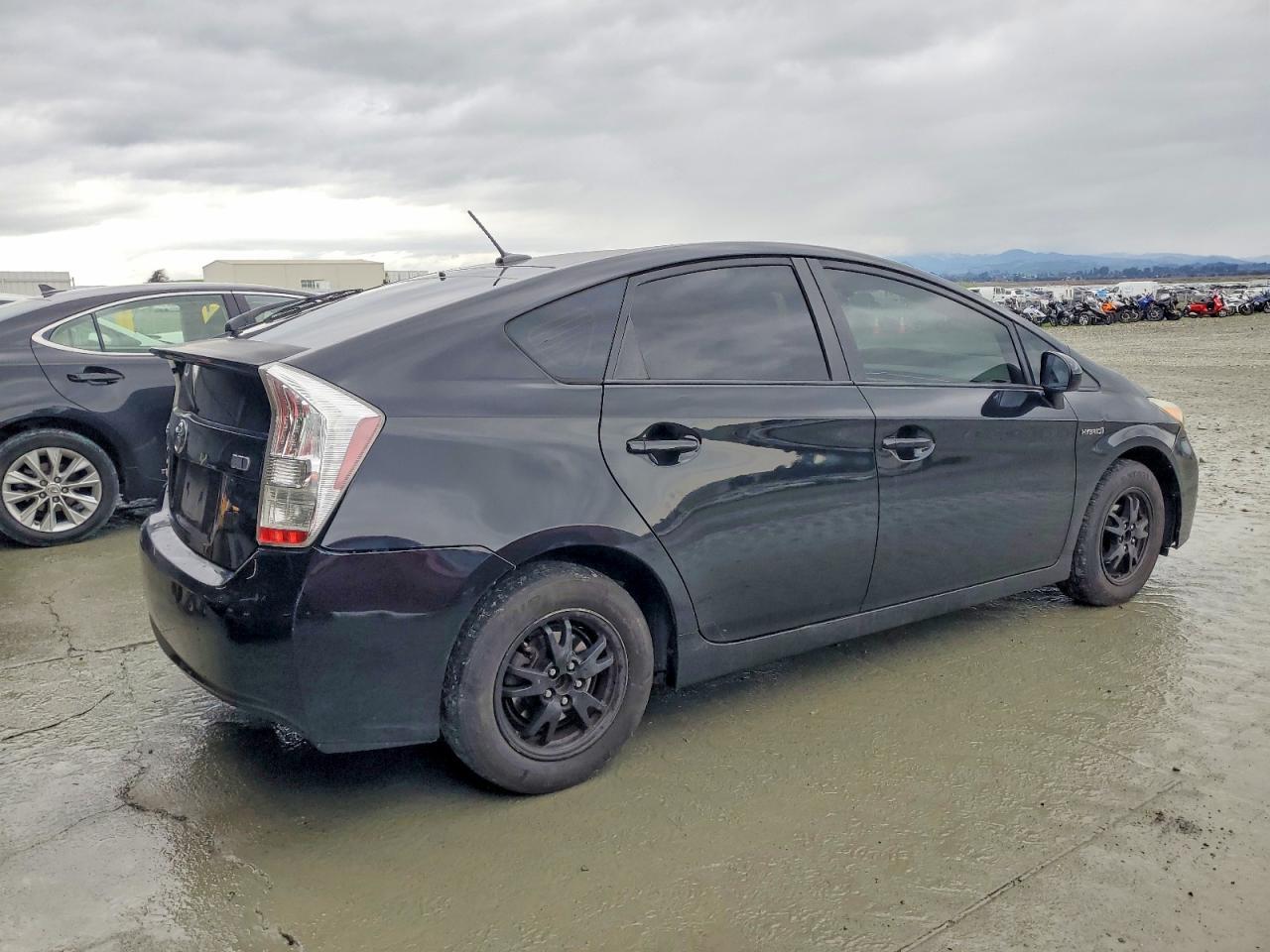 2013 TOYOTA PRIUS