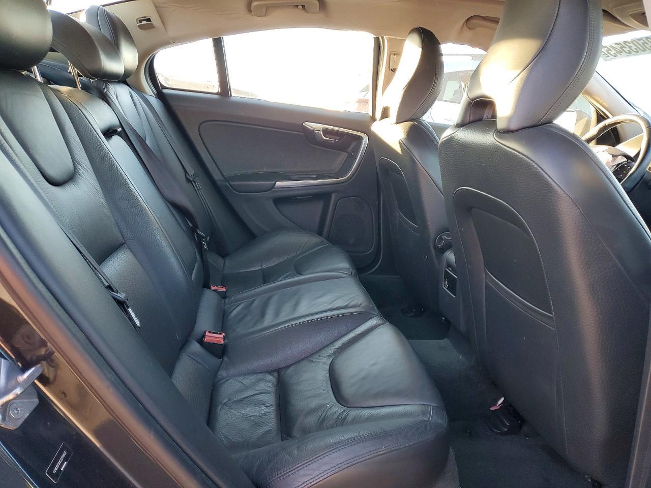2014 VOLVO S60