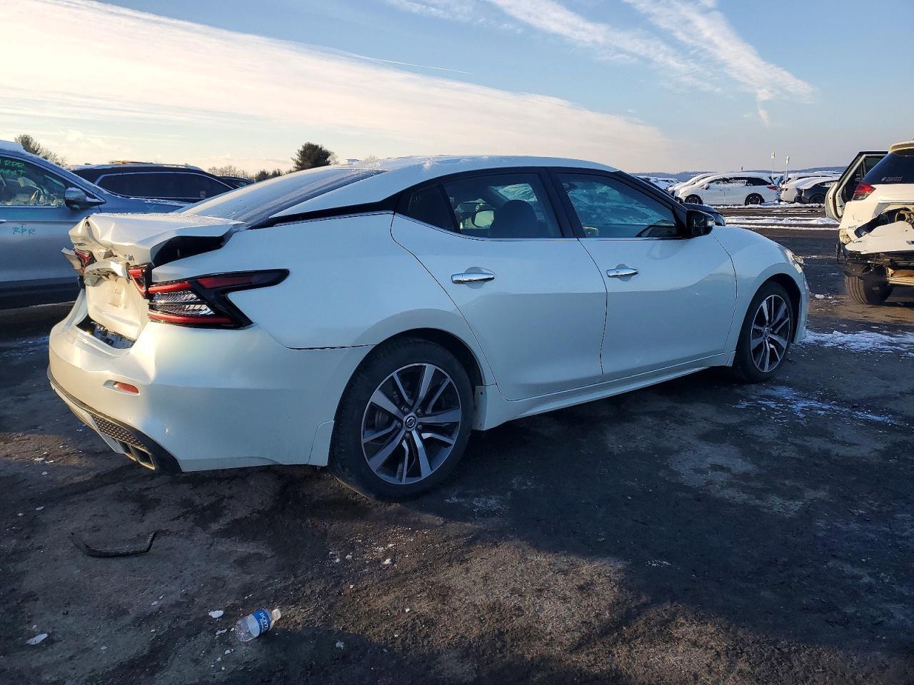 2019 NISSAN Maxima