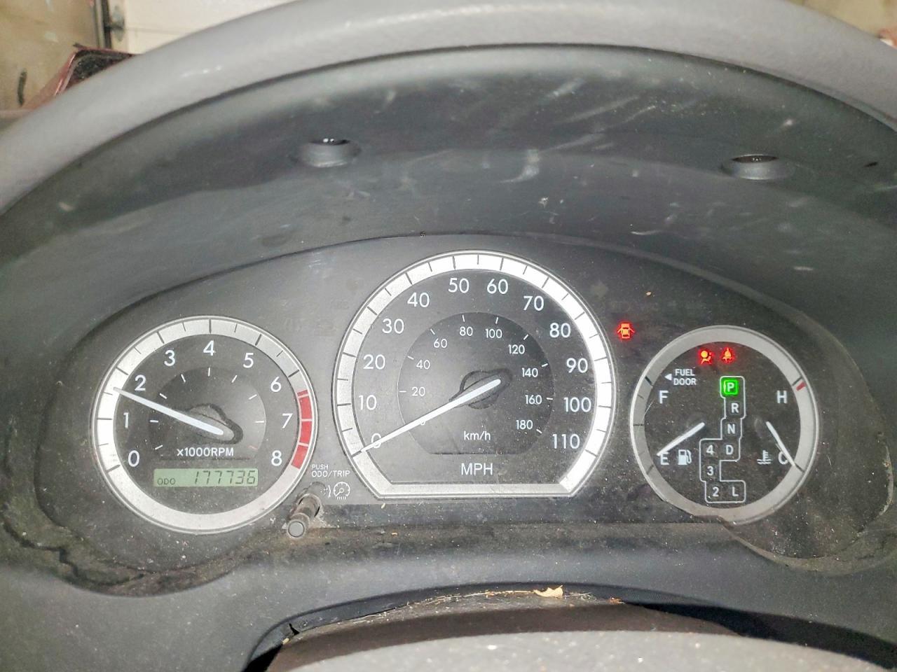 2010 TOYOTA SIENNA