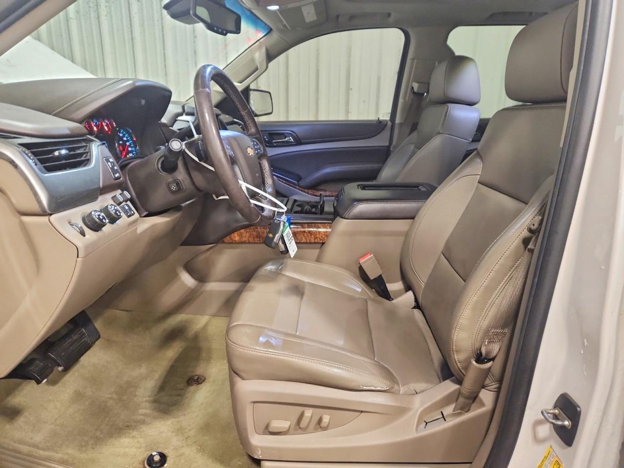 2016 CHEVROLET Suburban