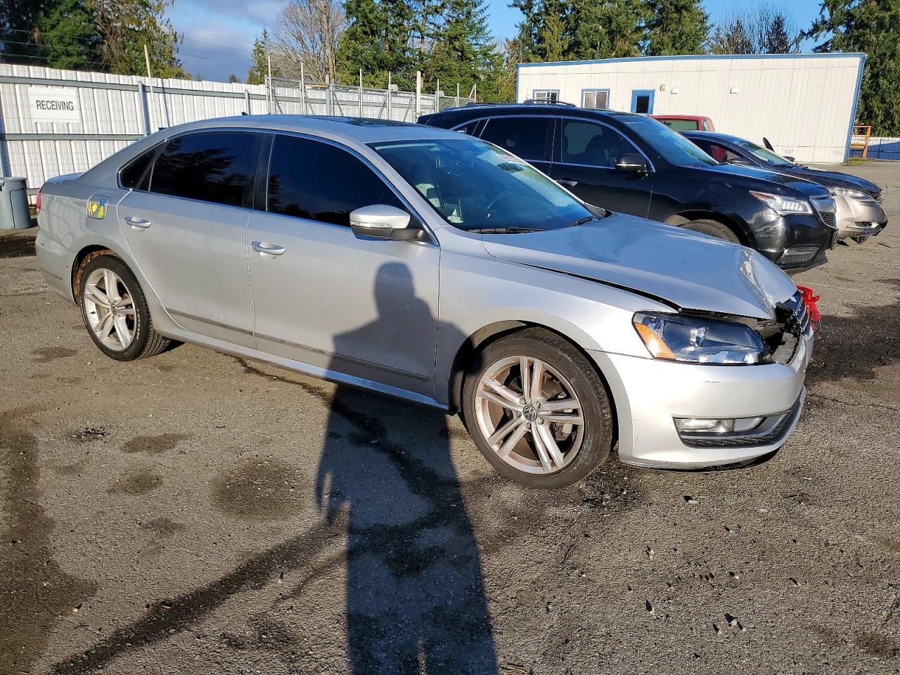 2014 VOLKSWAGEN Passat