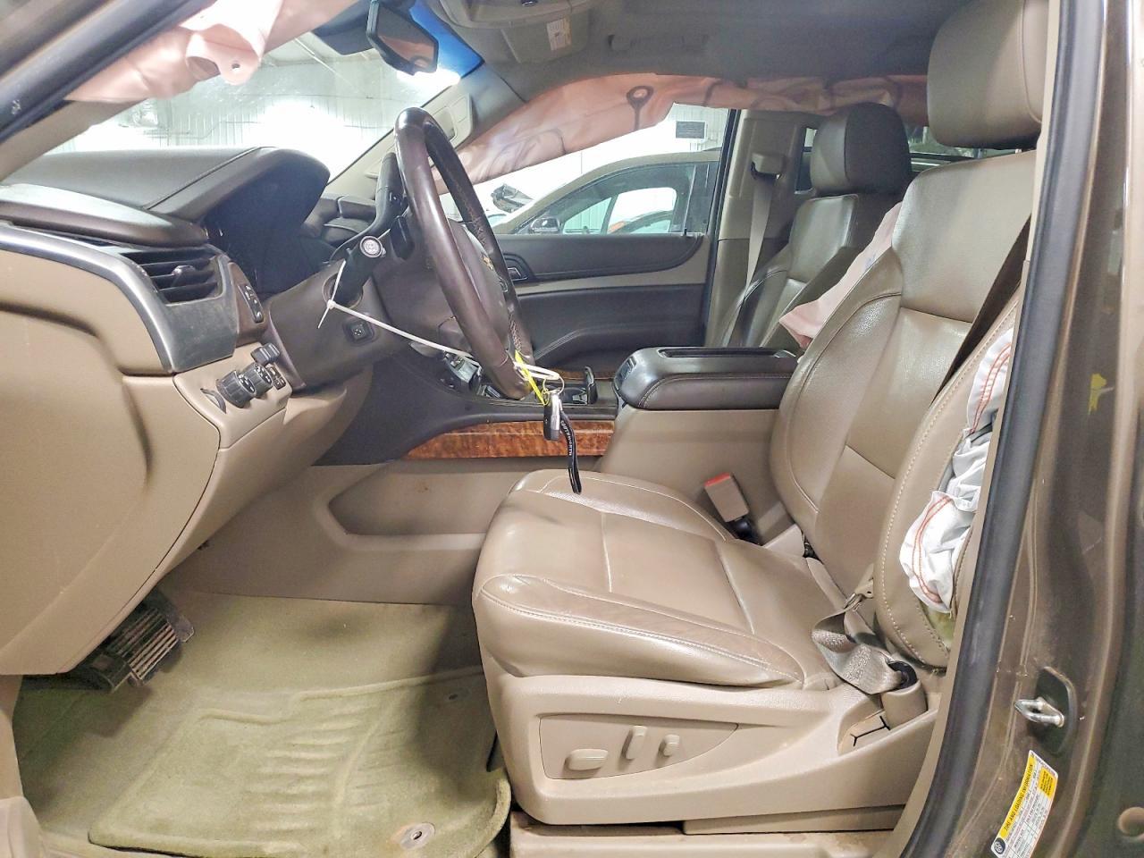 2016 CHEVROLET Suburban