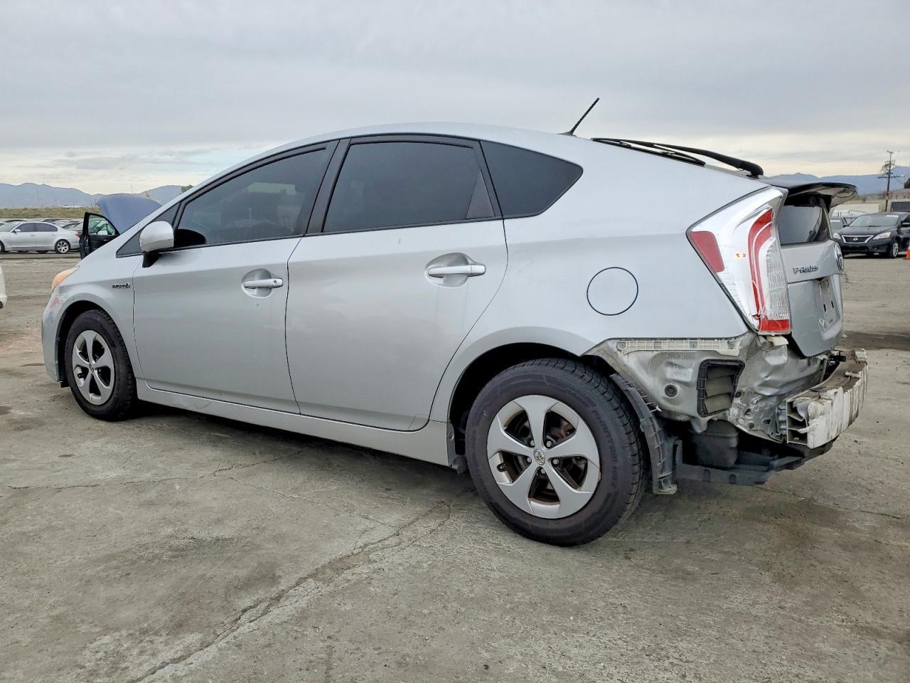 2015 TOYOTA PRIUS