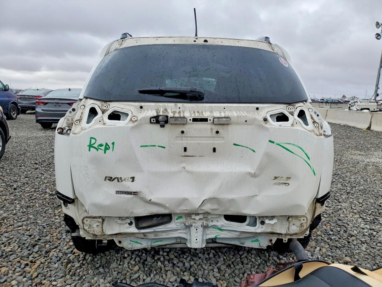 2015 TOYOTA RAV4
