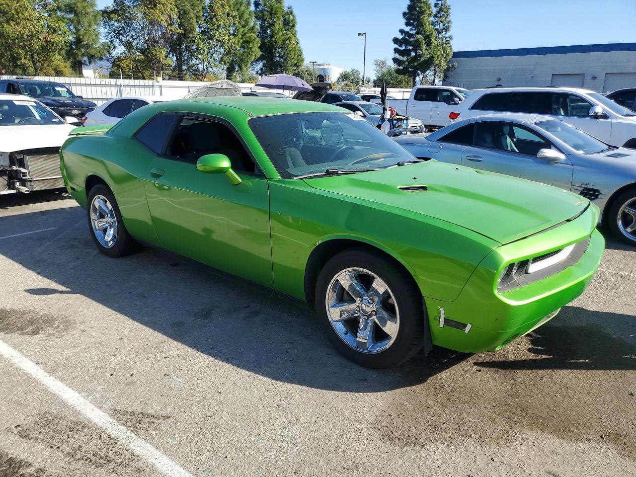 2014 DODGE Challenger