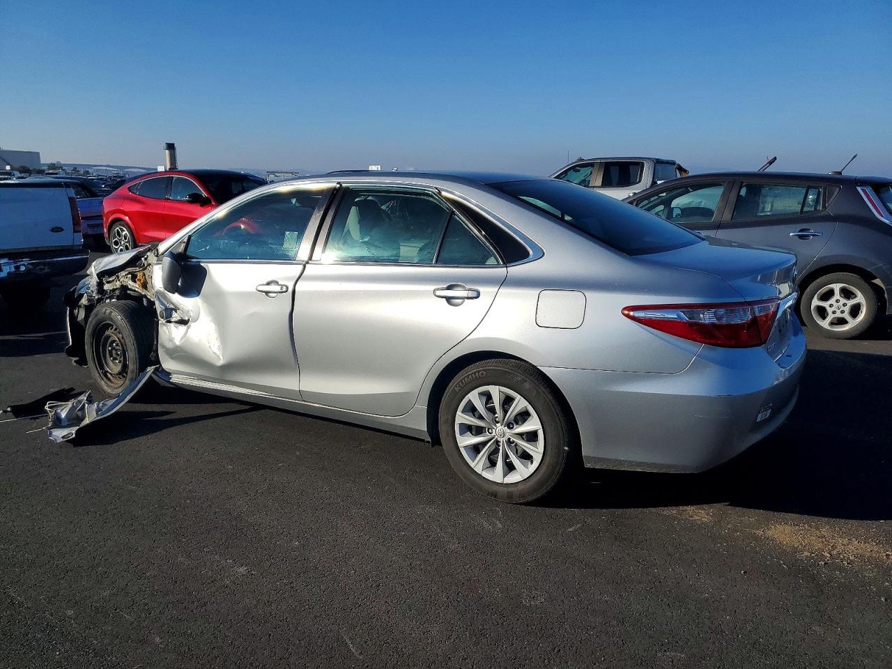2015 TOYOTA CAMRY
