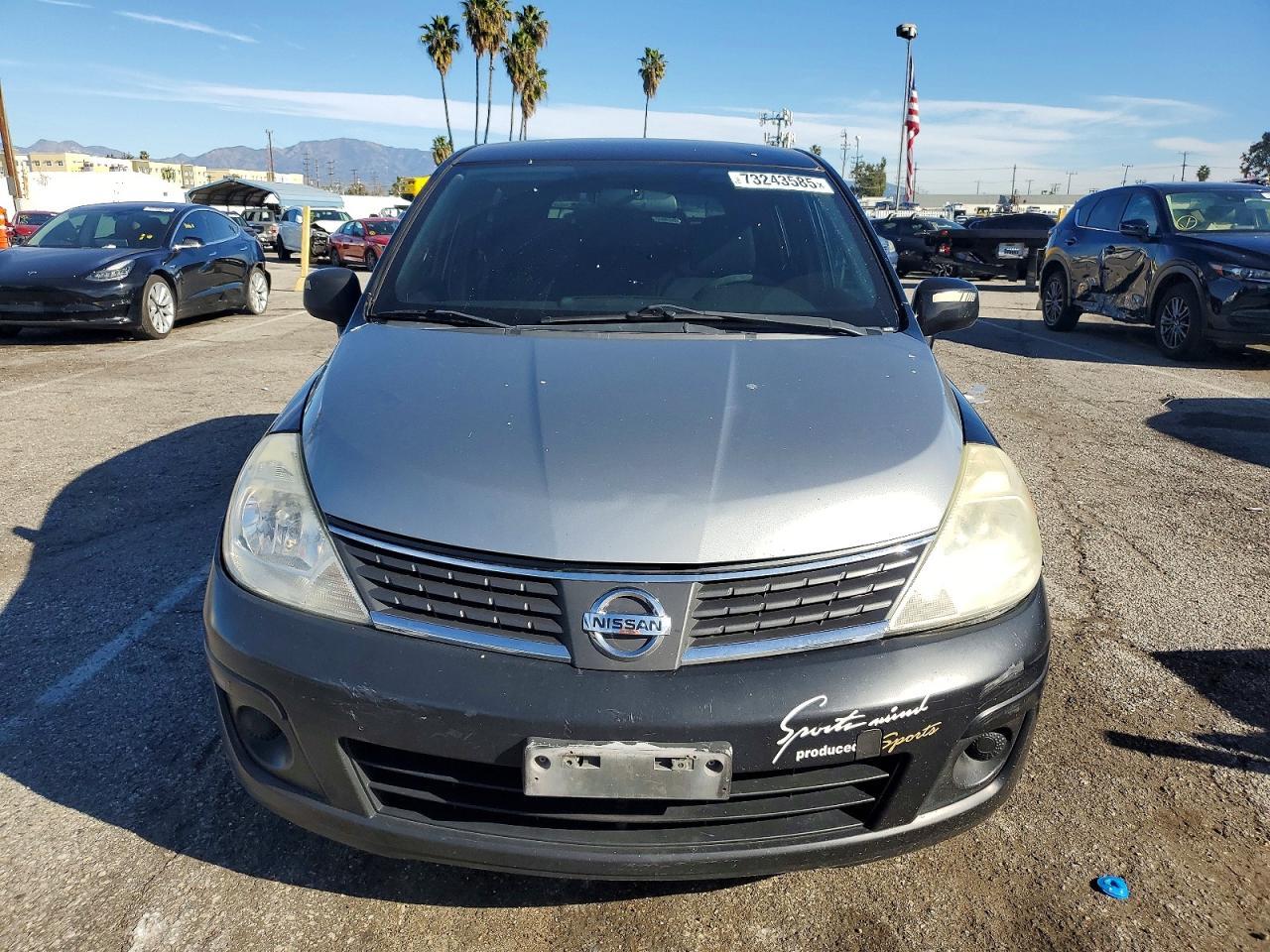 2009 NISSAN VERSA