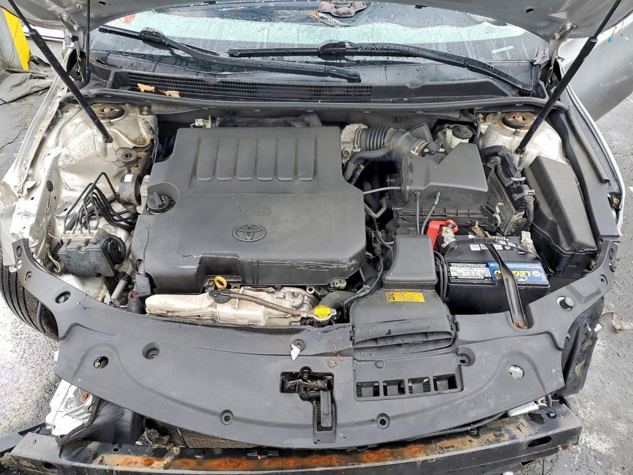 2013 TOYOTA Avalon