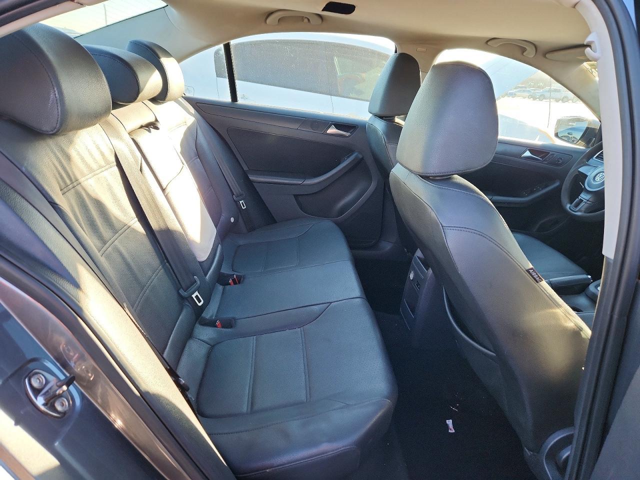 2012 VOLKSWAGEN JETTA