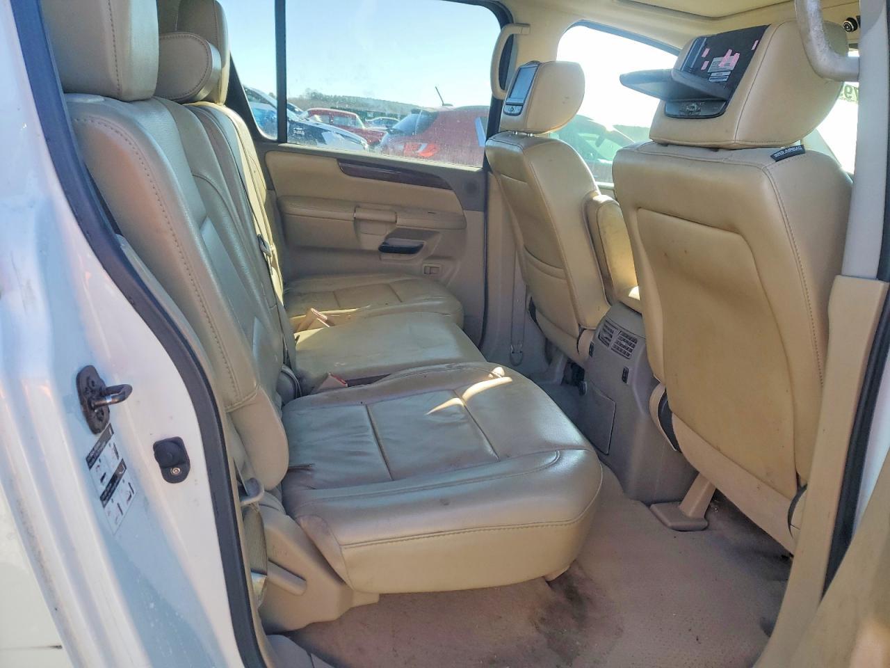 2014 NISSAN Armada