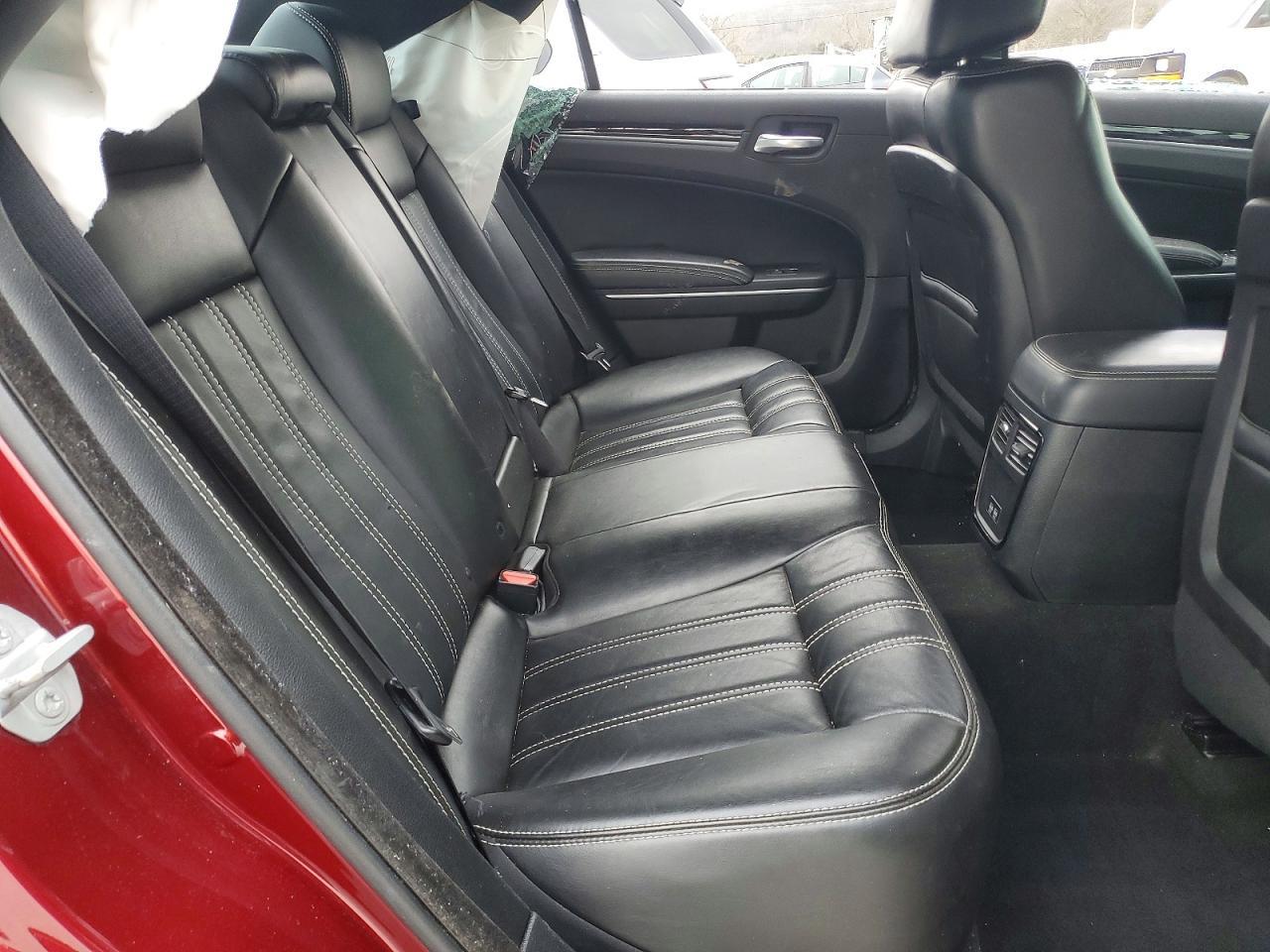 2019 CHRYSLER 300