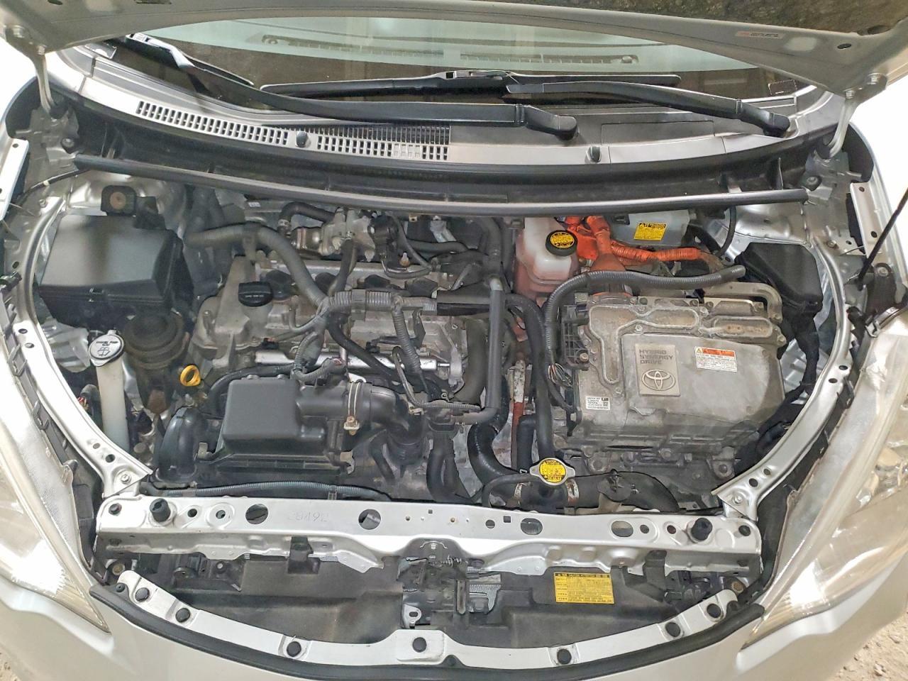 2012 TOYOTA Prius c