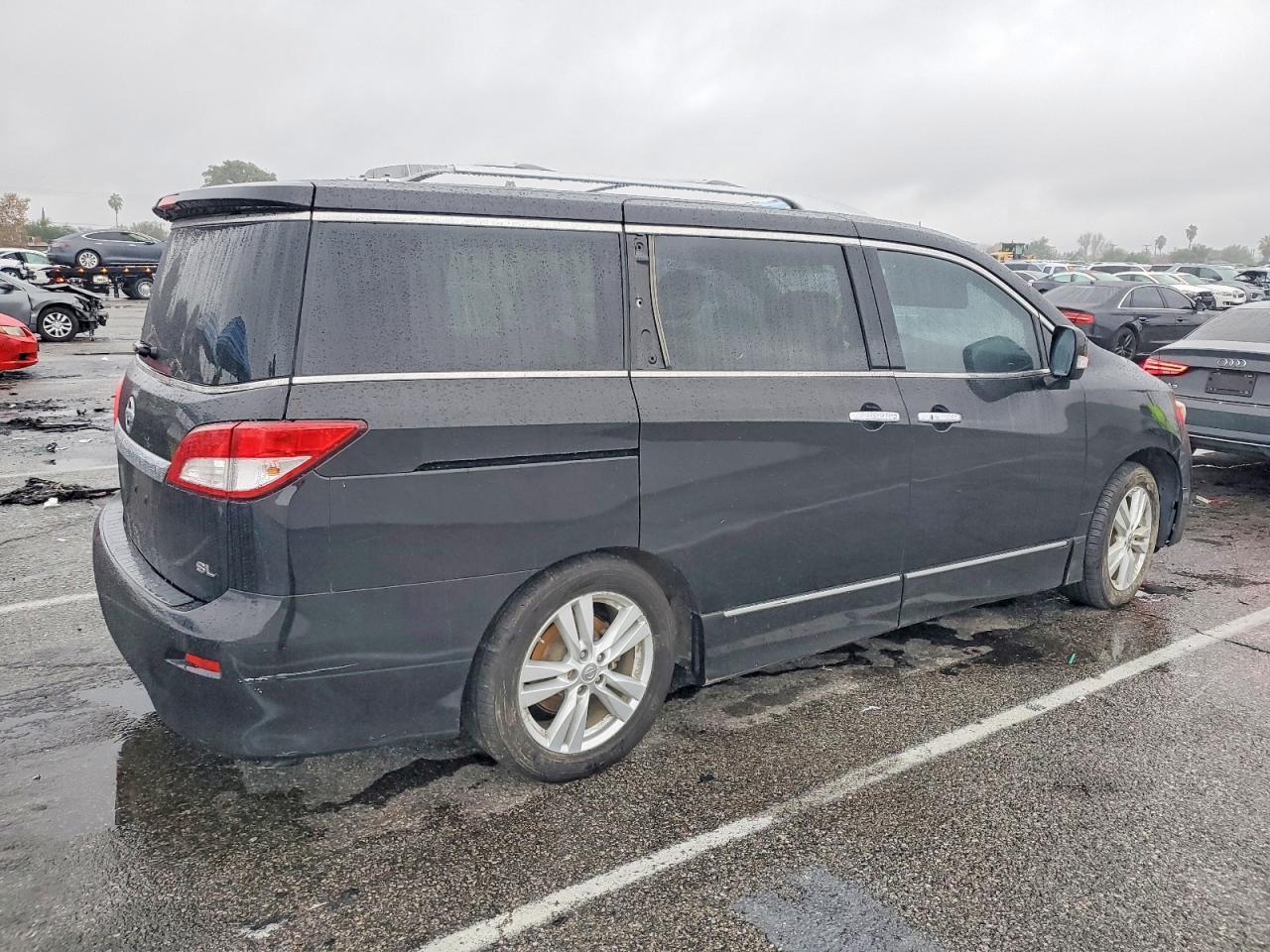 2011 NISSAN Quest