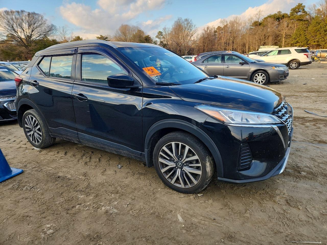 2021 NISSAN KICKS