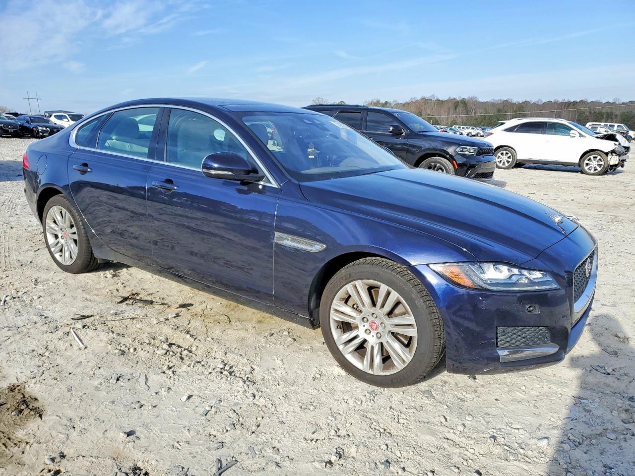 2016 JAGUAR XF