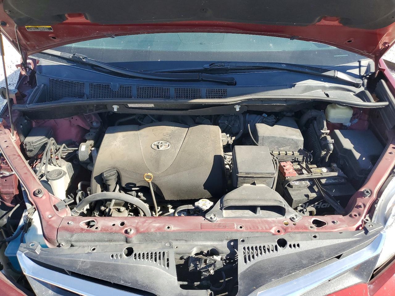 2019 TOYOTA SIENNA