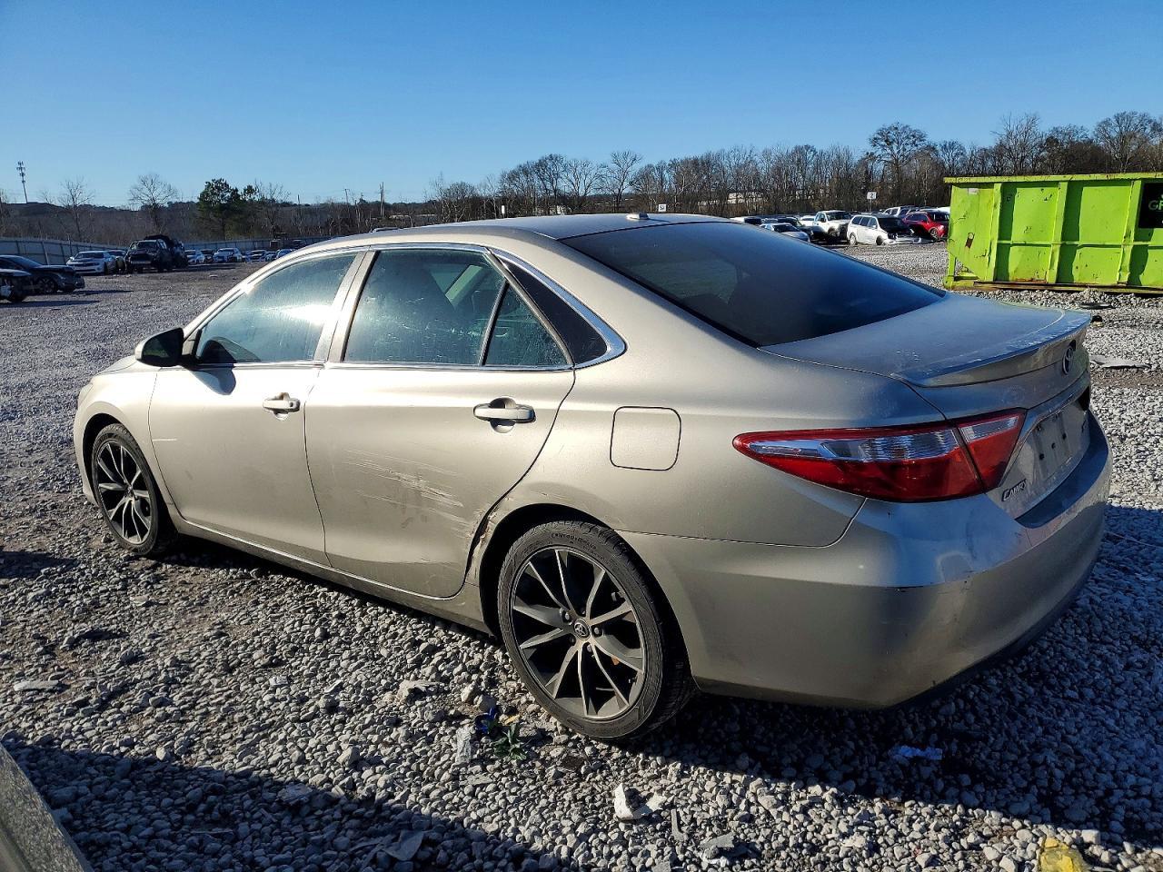 2015 TOYOTA CAMRY