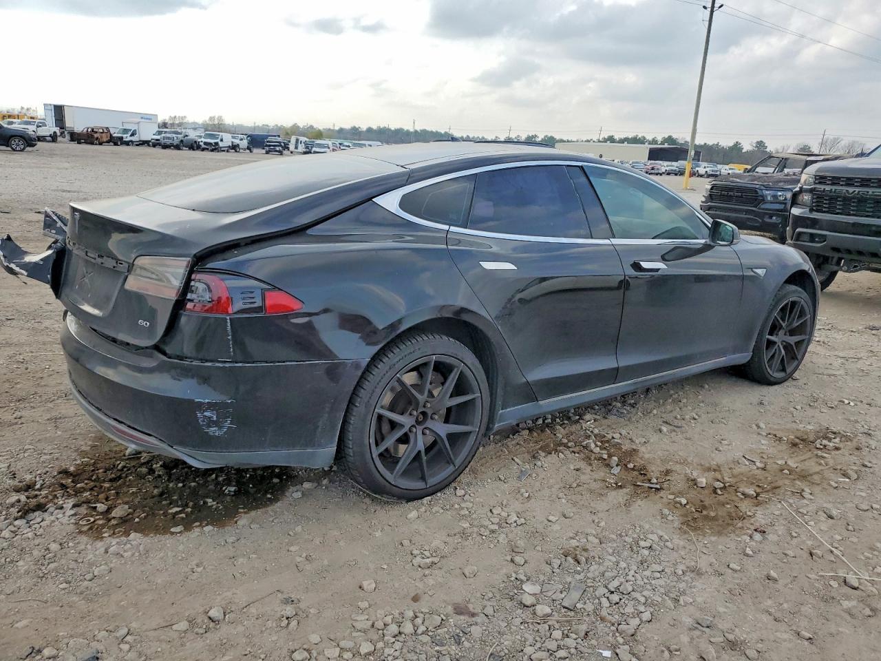 2013 TESLA MODEL S