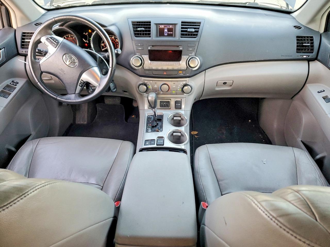 2012 TOYOTA HIGHLANDER
