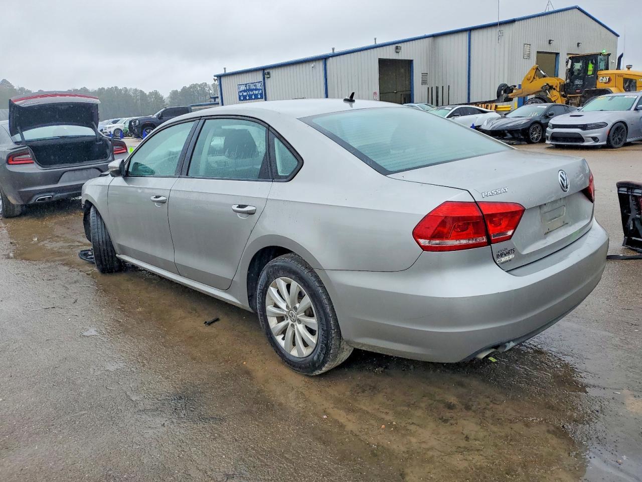 2012 VOLKSWAGEN Passat
