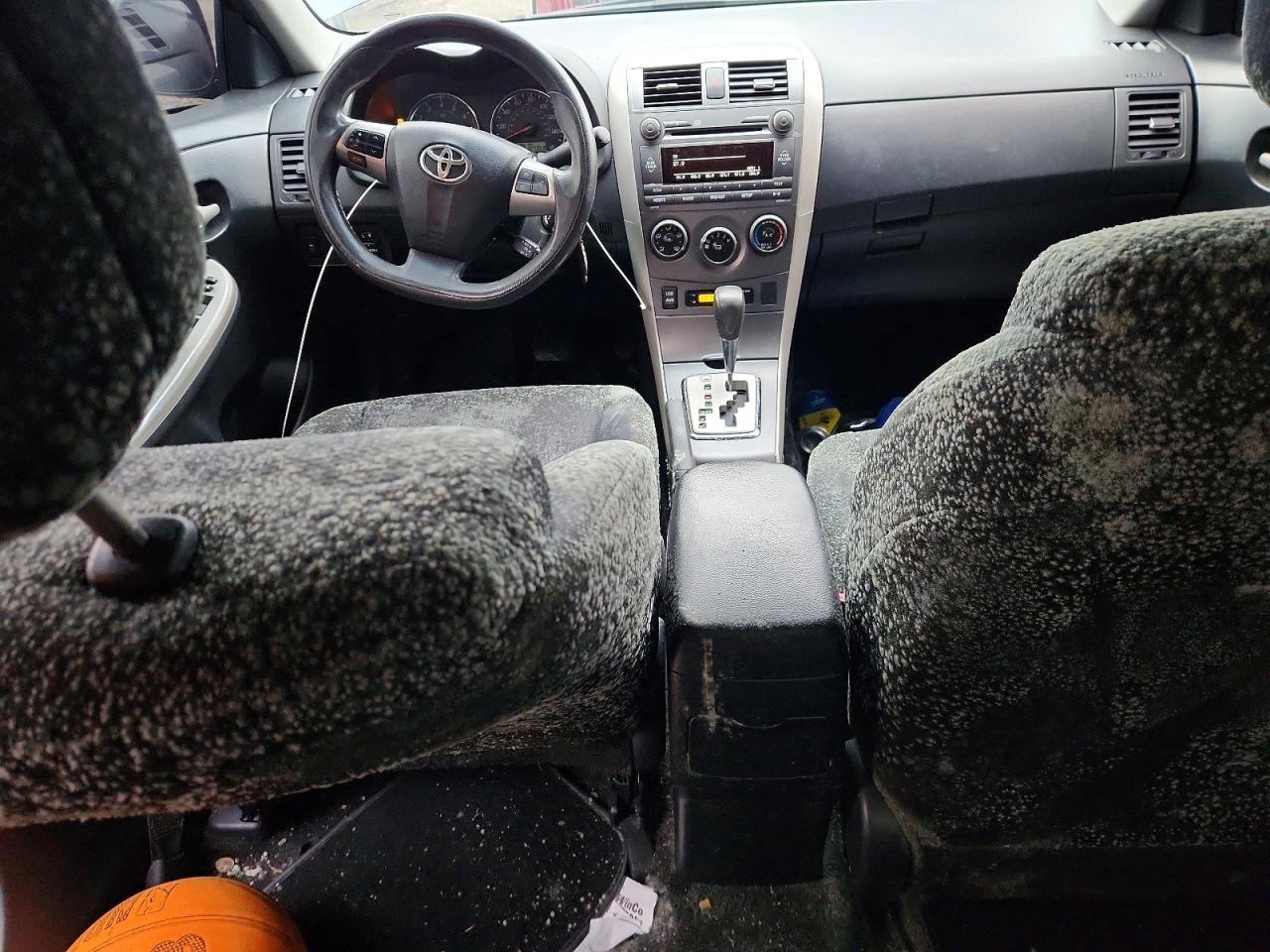 2011 TOYOTA COROLLA