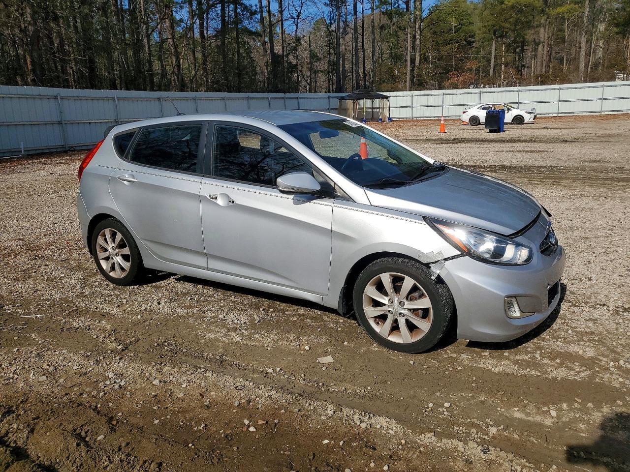 2013 HYUNDAI ACCENT