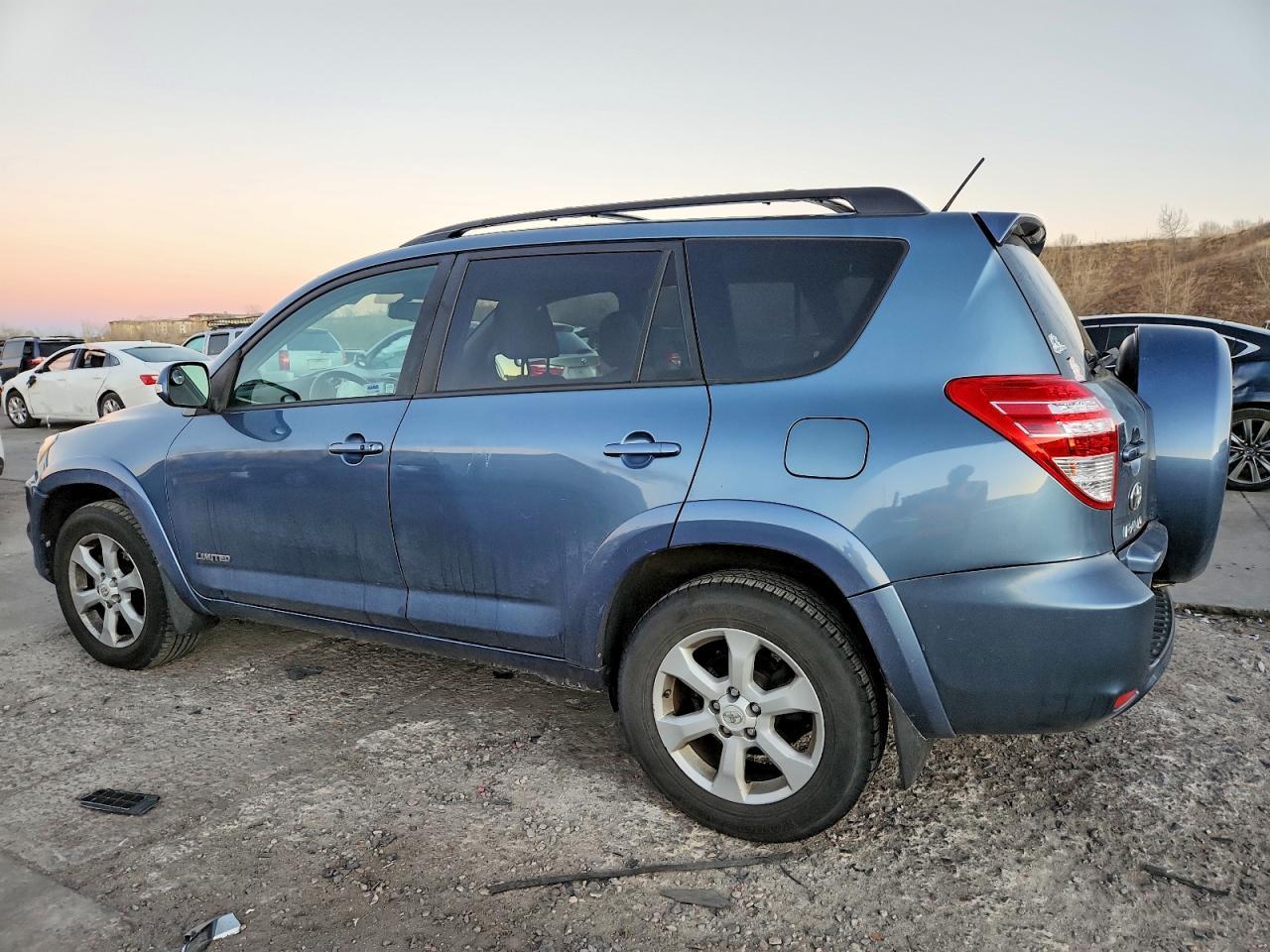 2011 TOYOTA RAV4