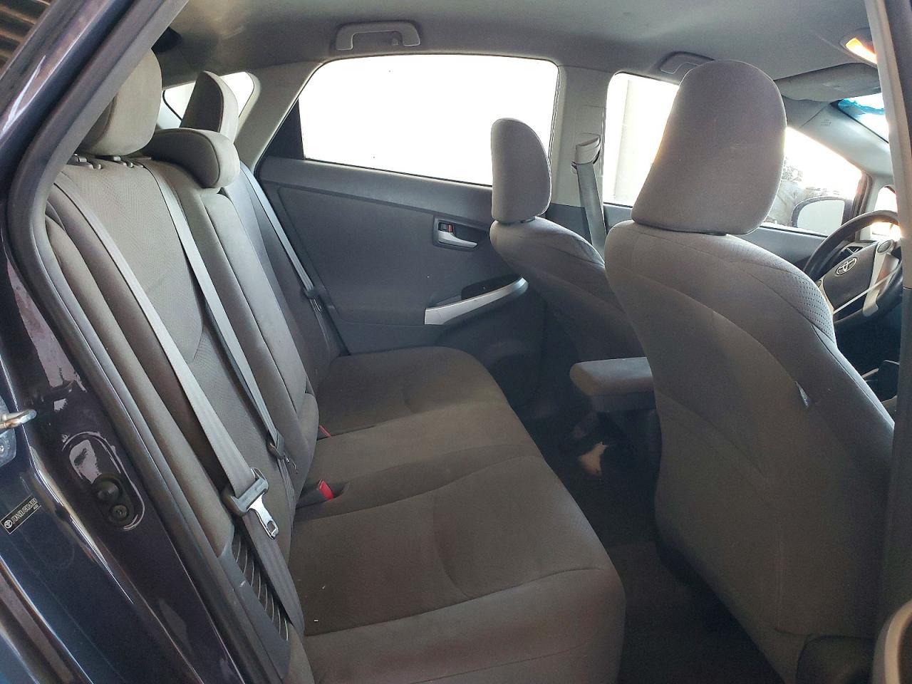 2011 TOYOTA PRIUS