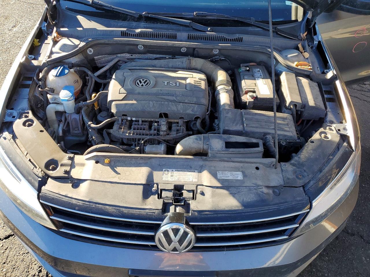 2016 VOLKSWAGEN JETTA