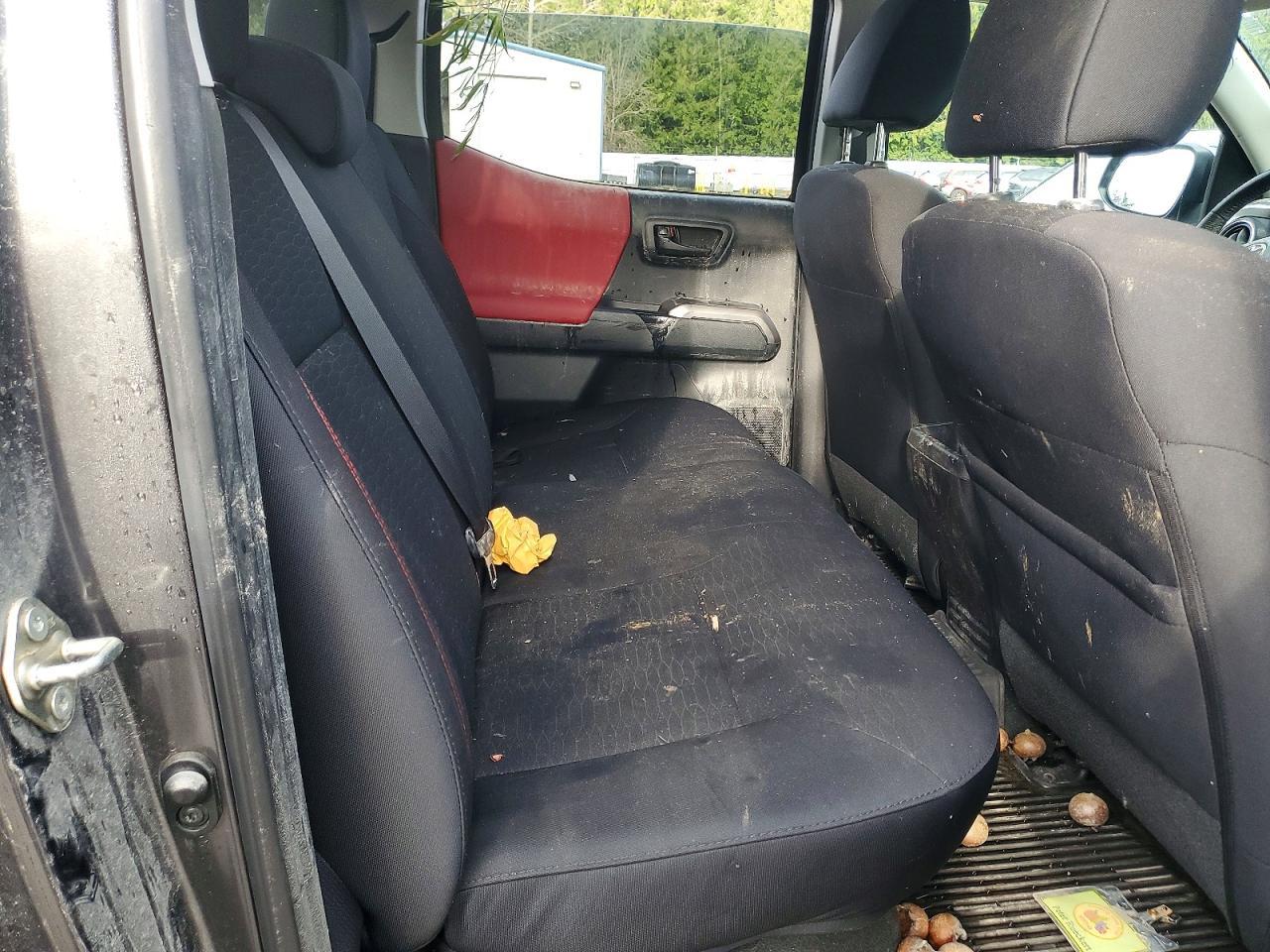 2016 TOYOTA TACOMA