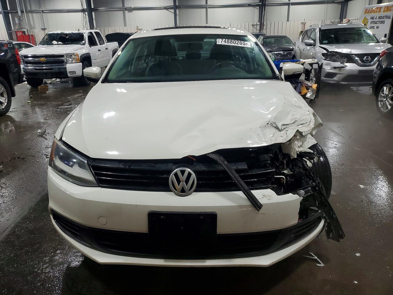 2011 VOLKSWAGEN JETTA