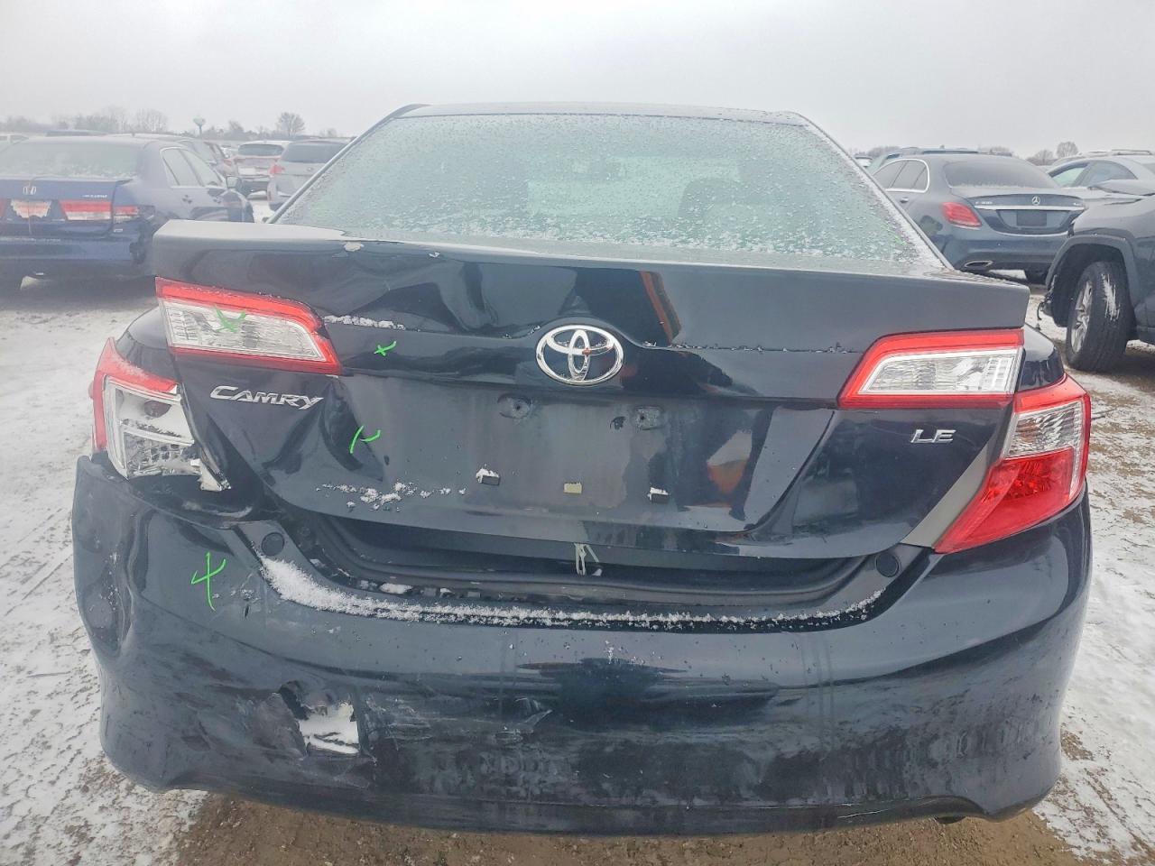 2014 TOYOTA CAMRY