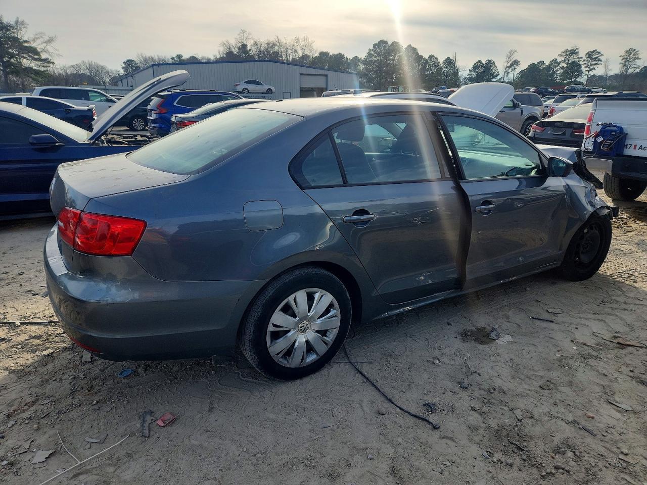 2013 VOLKSWAGEN JETTA