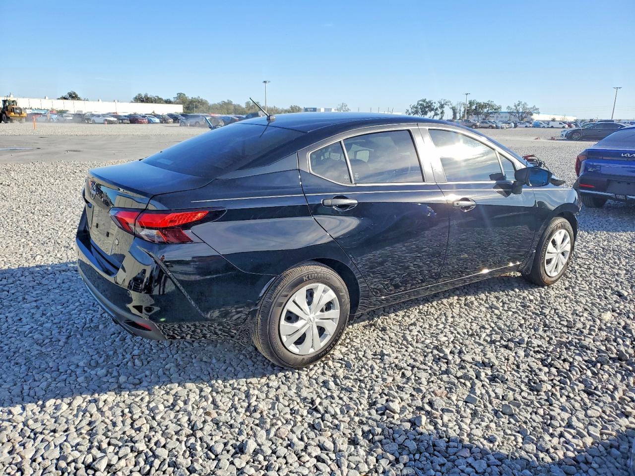 2024 NISSAN VERSA