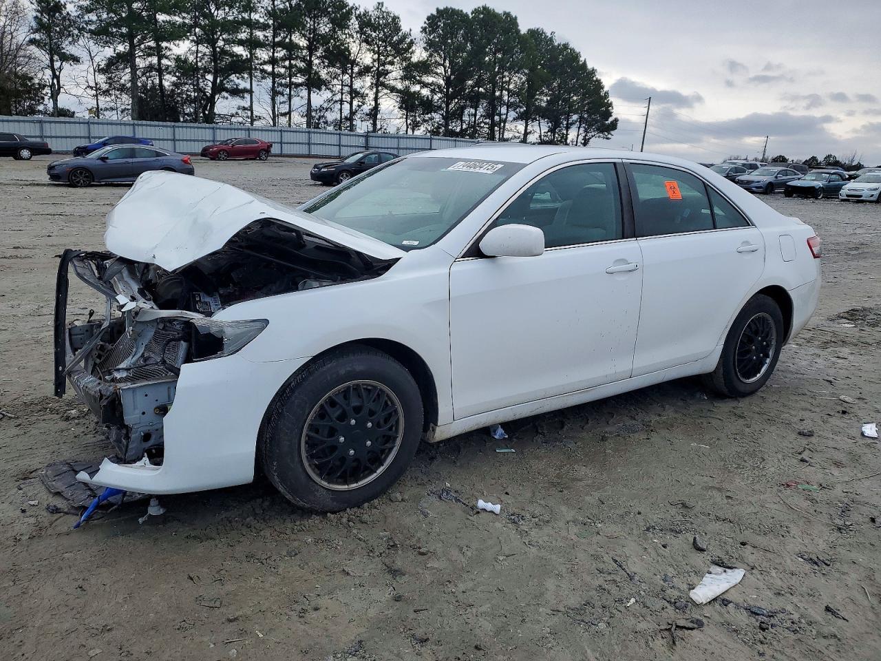 2011 TOYOTA CAMRY