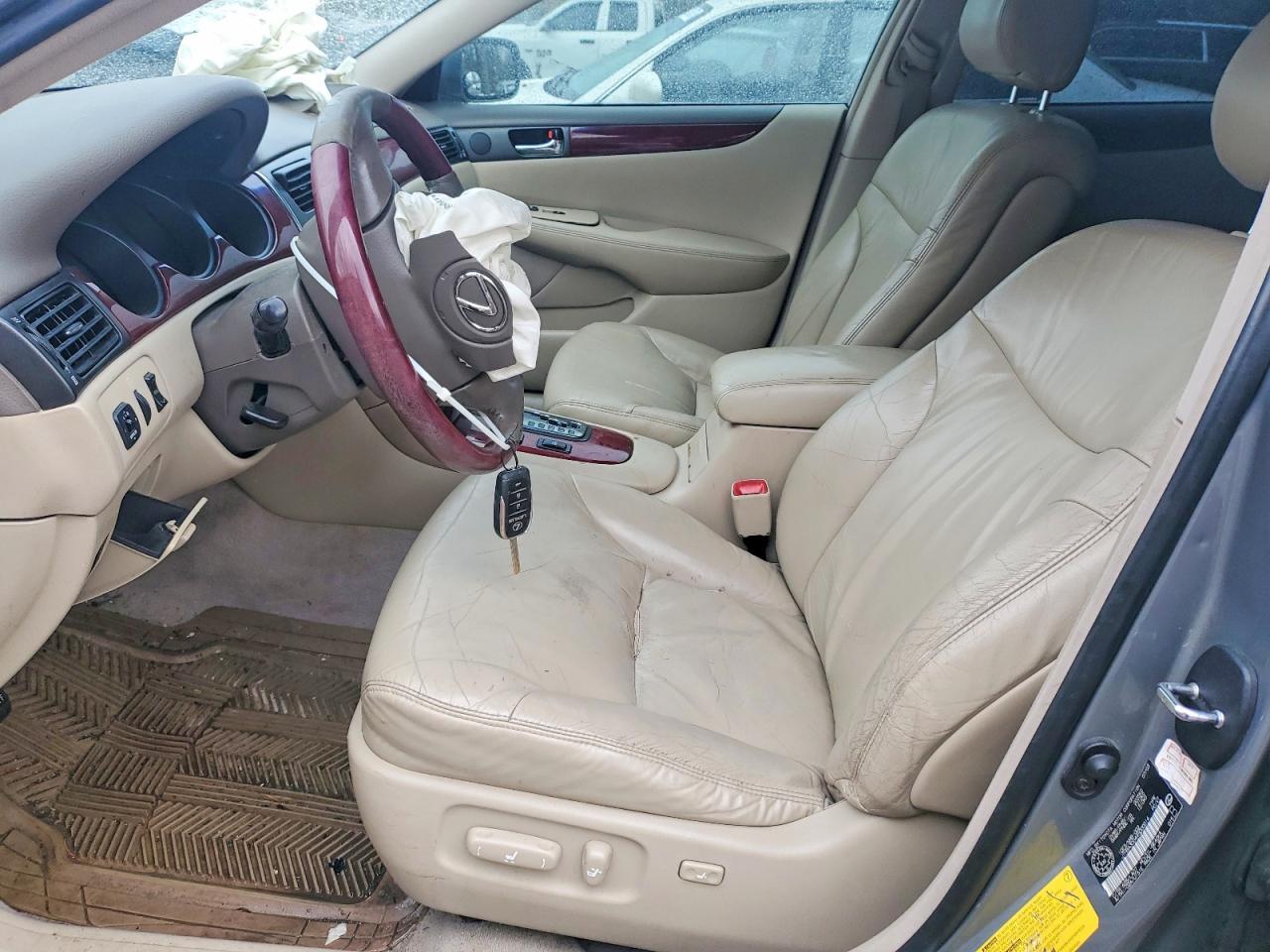 2004 LEXUS ES 330