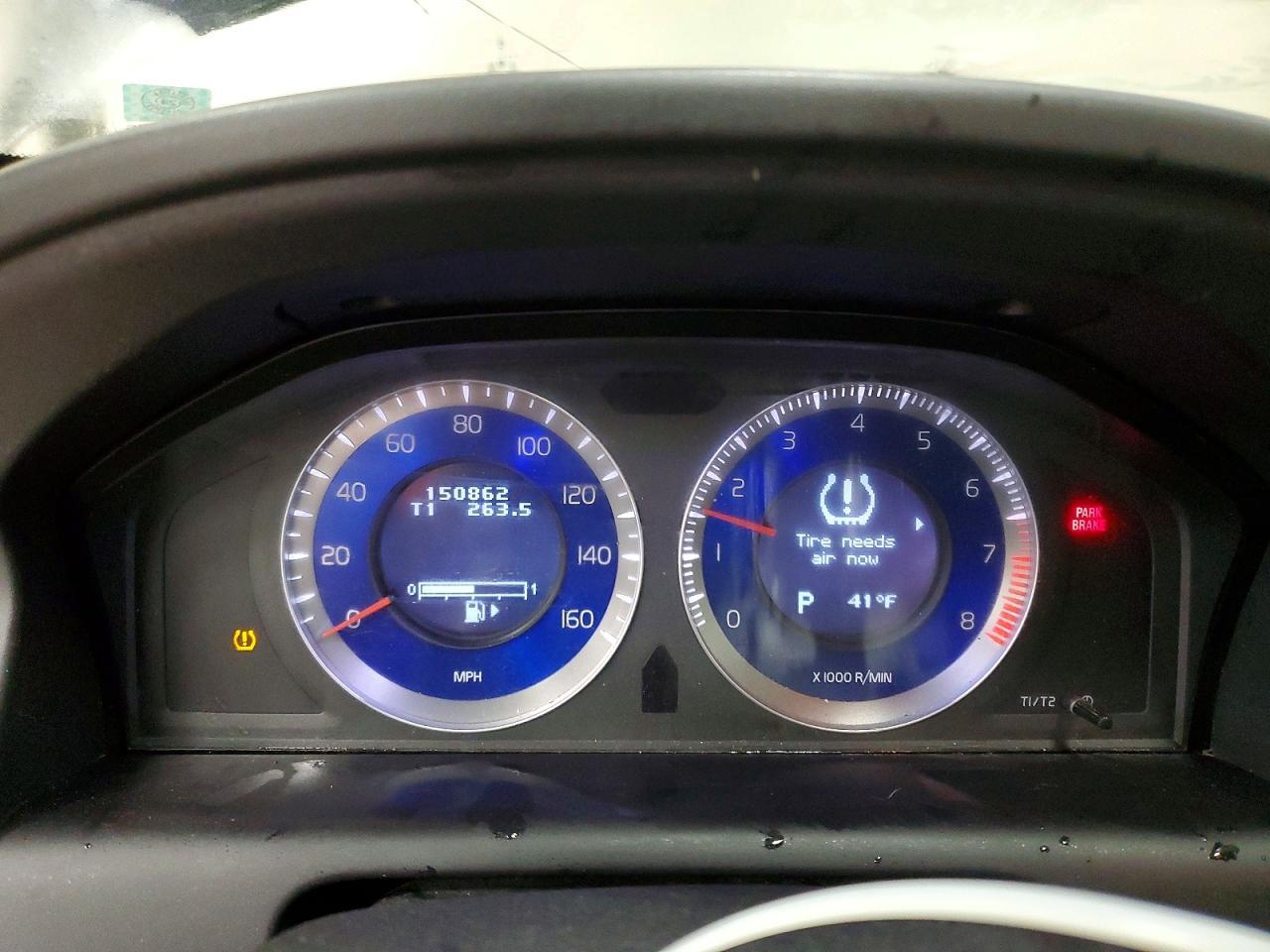 2010 VOLVO XC60