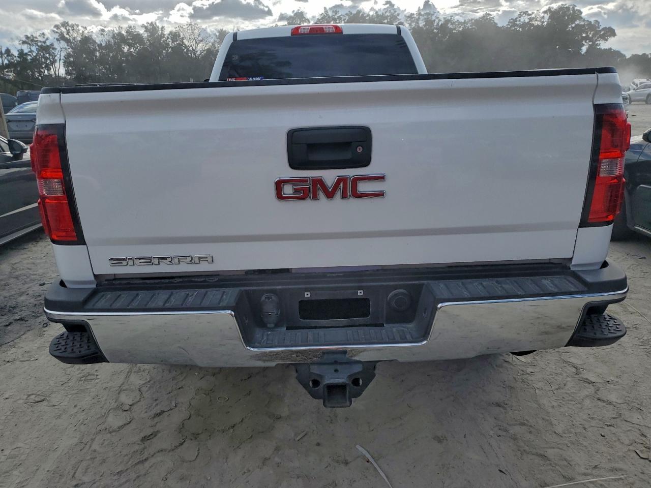 2015 GMC Sierra