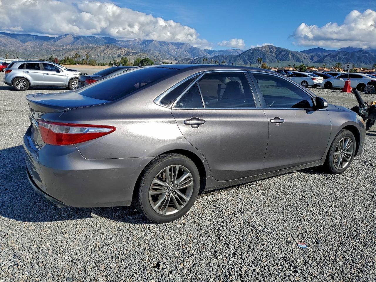 2017 TOYOTA CAMRY