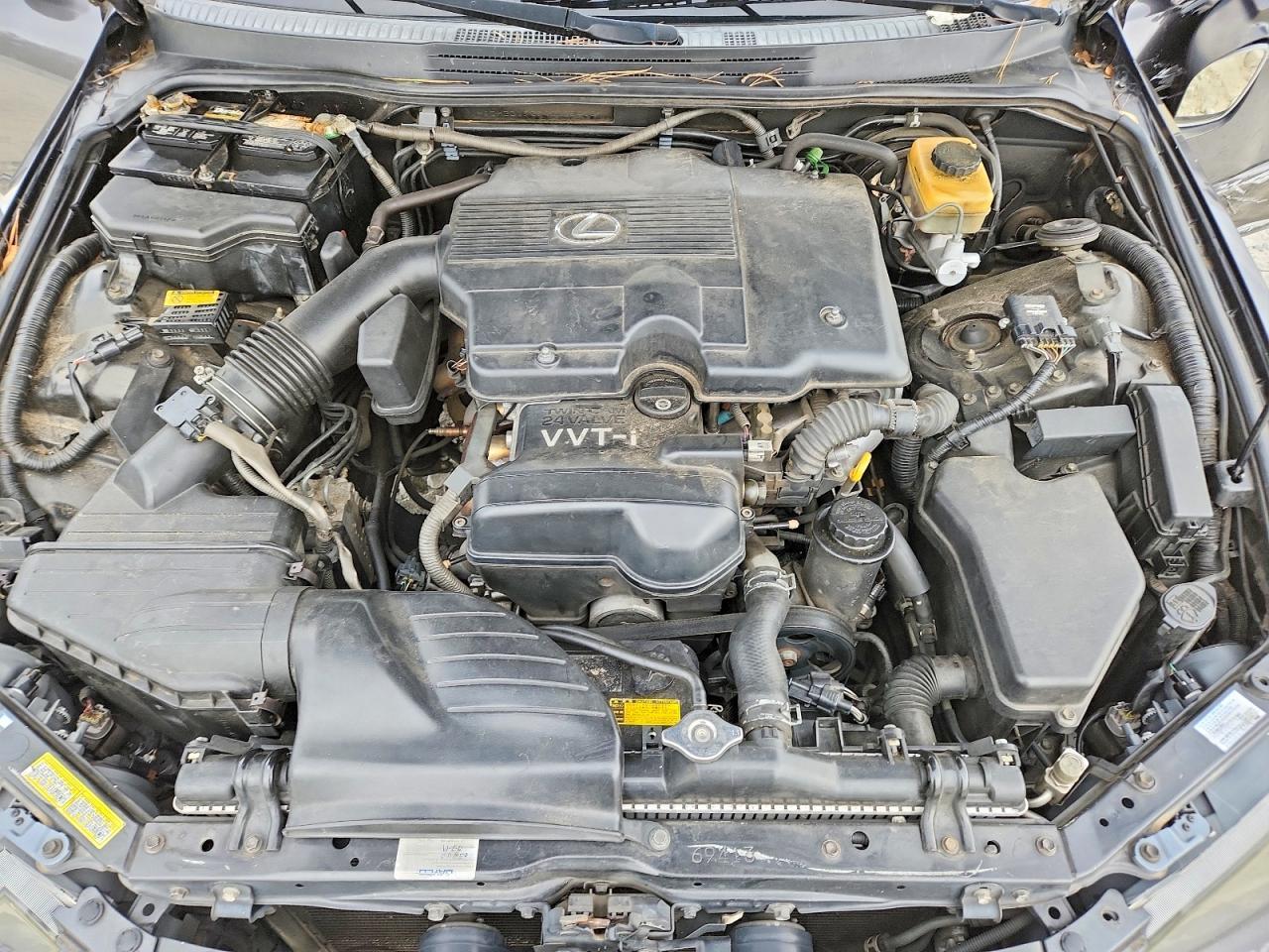 2004 LEXUS IS 300