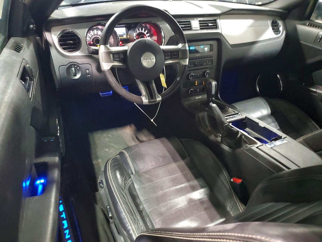 2013 FORD MUSTANG