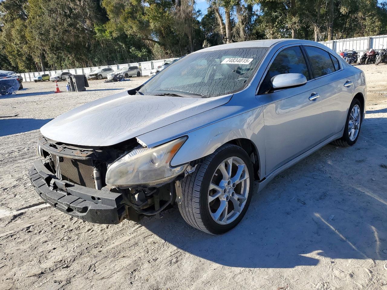 2014 NISSAN Maxima