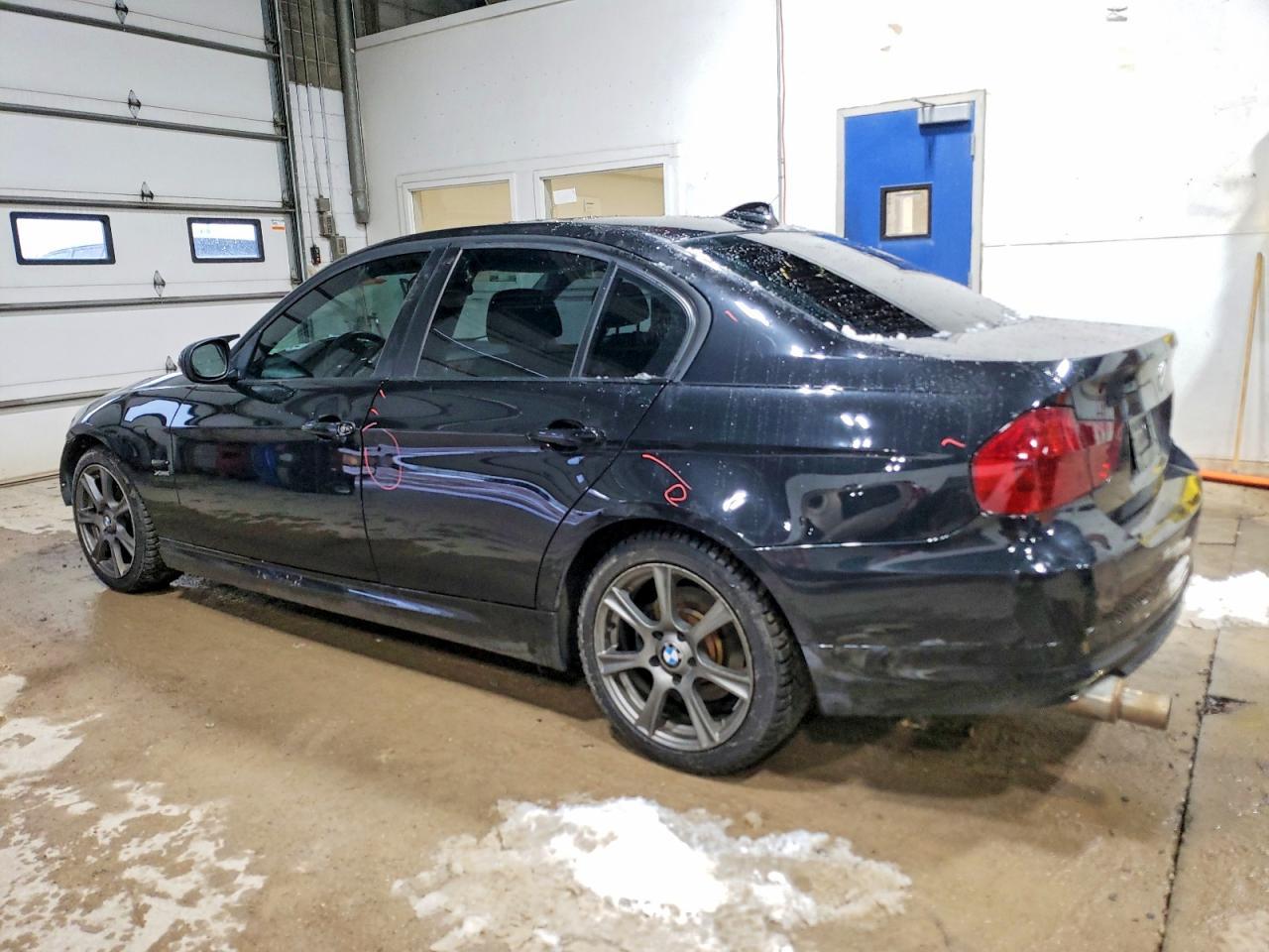 2011 BMW 3 SERIES